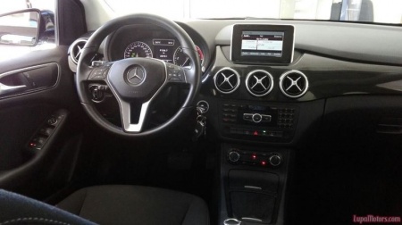 Mercedes 180 B 180 CDI Aut. Sport (2013) 